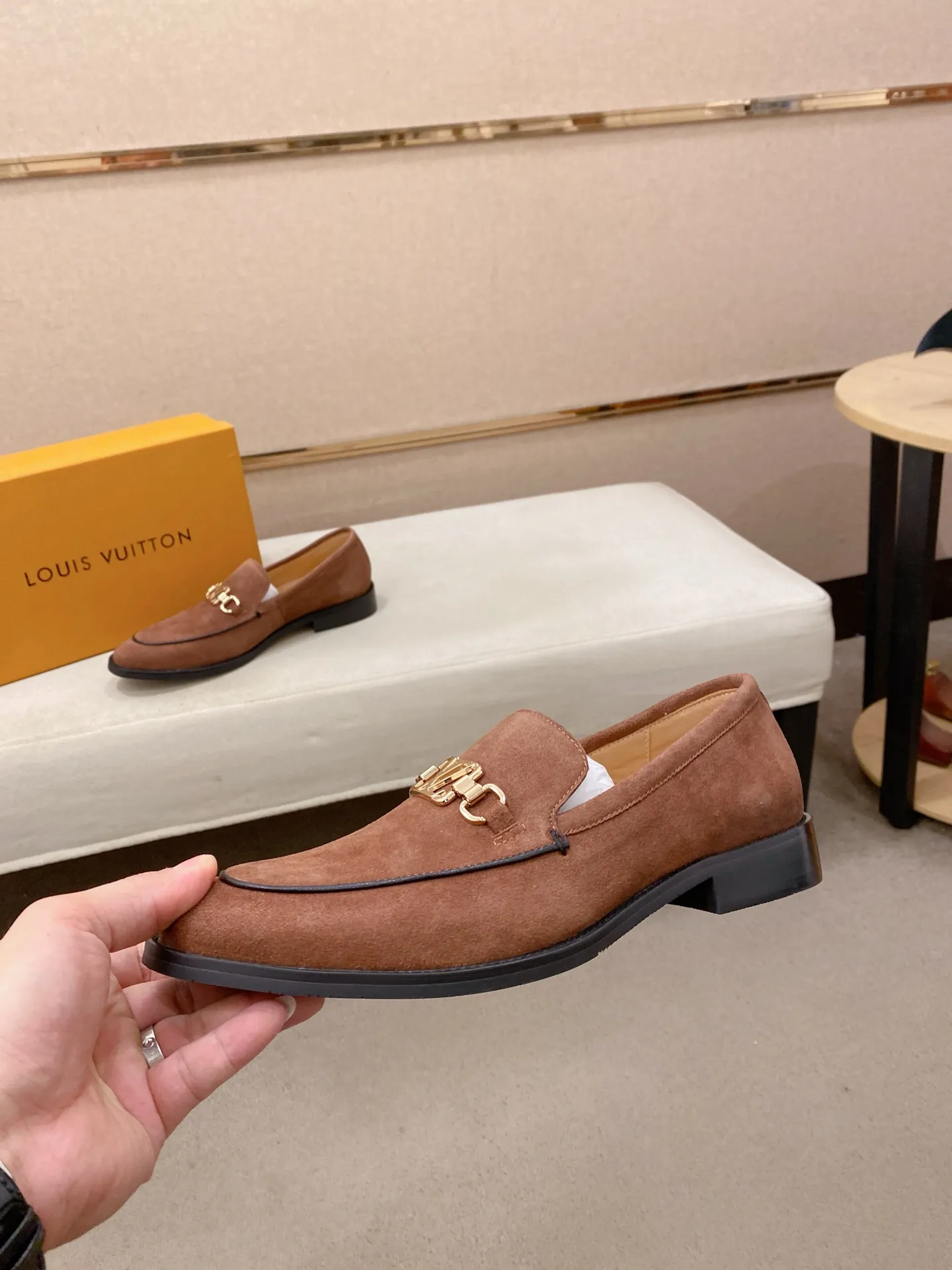 Men's men's shoes 💰 520💰⚡️New models on the market⚡️ Louis Vuitton (Louis Vuitton/LV) casual, business formal wear! Made with pure Italian craftsmanship, the upper is made of first-layer cowhide, which is full of texture! The lining is cowhide and the original rubber leather shoe outsole. The style is atmospheric and comfortable! Positive code 38-44
